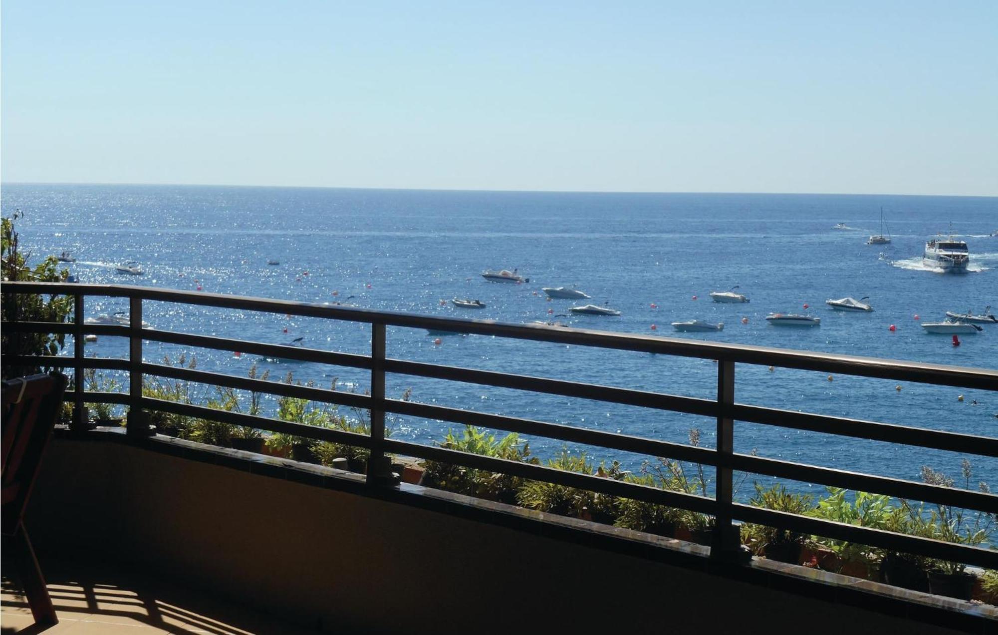 3 Bedroom Gorgeous Apartment In Tossa De Mar Ngoại thất bức ảnh