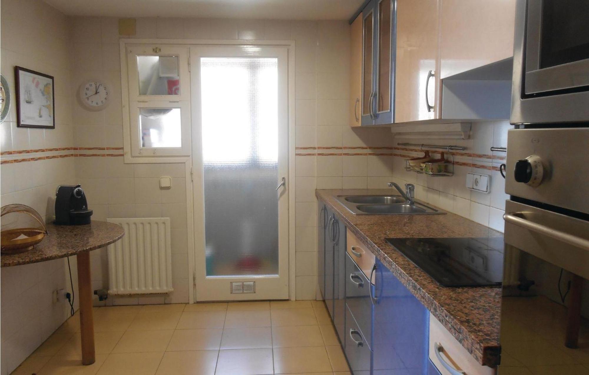 3 Bedroom Gorgeous Apartment In Tossa De Mar Ngoại thất bức ảnh
